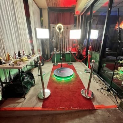 360 Photo Booth rental and DJ services In Los Angeles